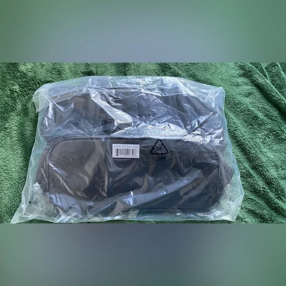 NWT Calpak Luka Mini Tote Matte Black - Picture 3 of 5